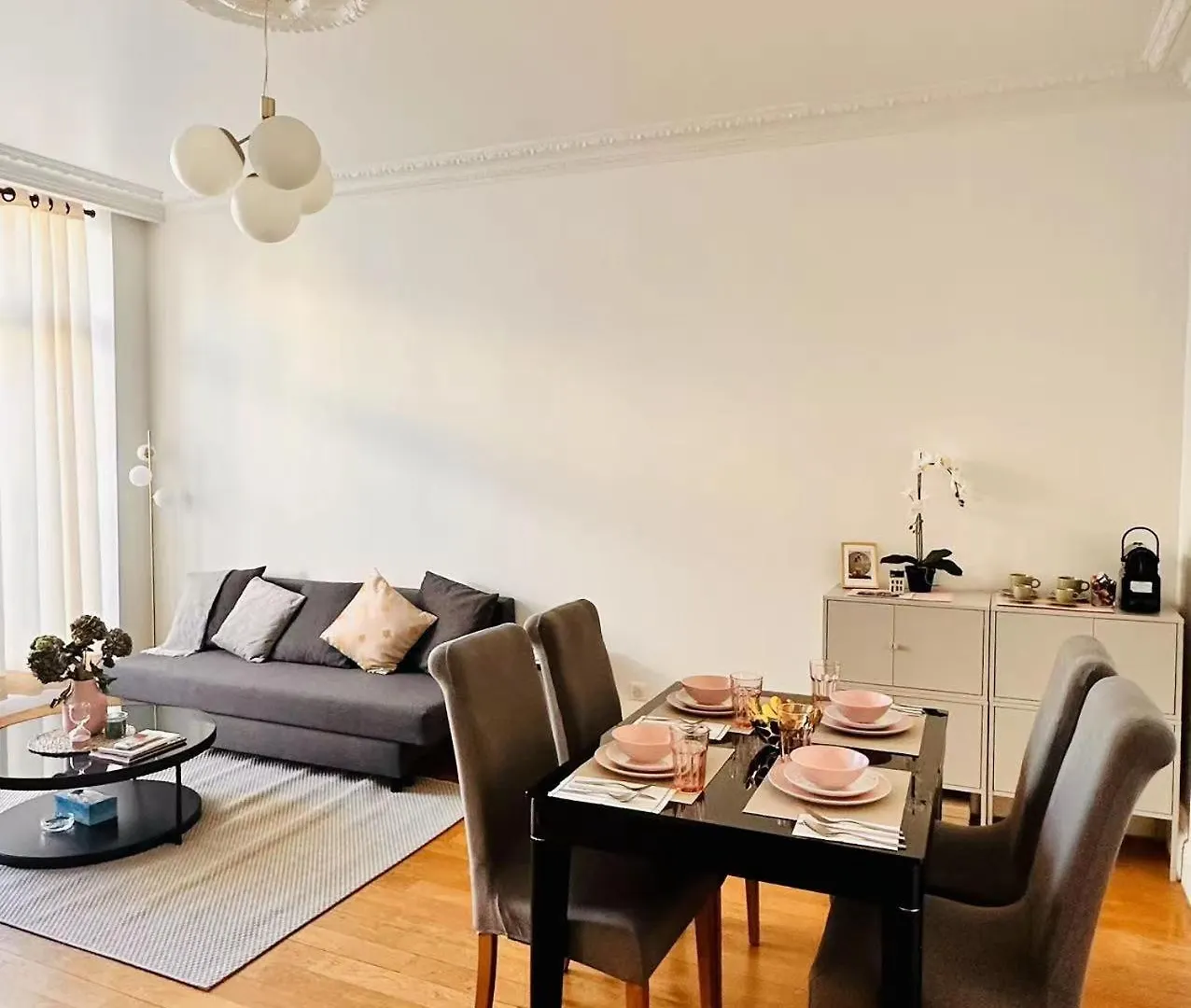 2 Bedrooms In Marais Paris France