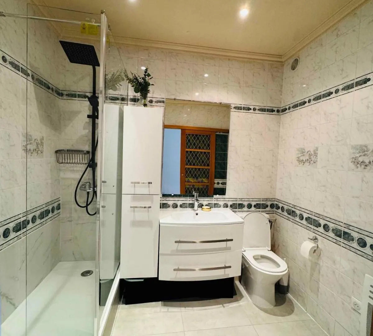 Apartment 2 Bedrooms In Marais Paris